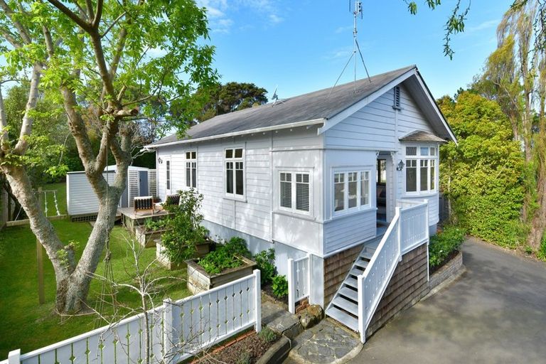 Photo of property in 524a Whangaparaoa Road, Stanmore Bay, Whangaparaoa, 0932