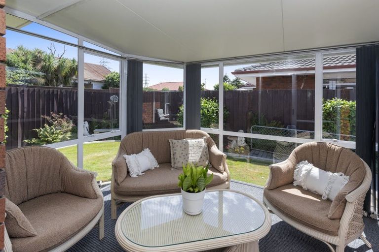 Photo of property in 2/18 Moffett Street, Islington, Christchurch, 8042