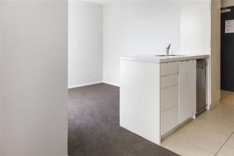 Photo of property in The Docks Apartments, 716/6 Dockside Lane, Auckland Central, Auckland, 1010