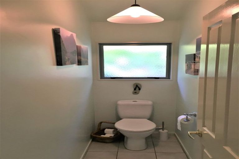 Photo of property in 108 Mountain Road, Henderson Valley, Auckland, 0612