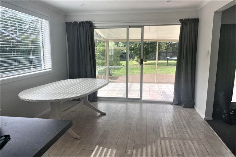 Photo of property in 382 Te Moana Road, Waikanae, 5036