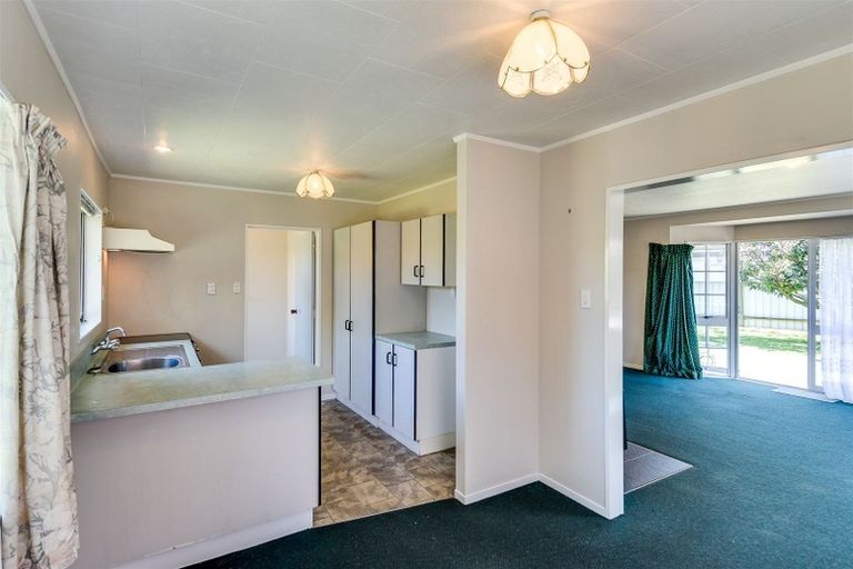 Photo of property in 12 Ted Harpur Place, Onekawa, Napier, 4110