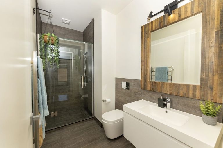 Photo of property in 10 Pike Place, Ferndale, New Plymouth, 4310