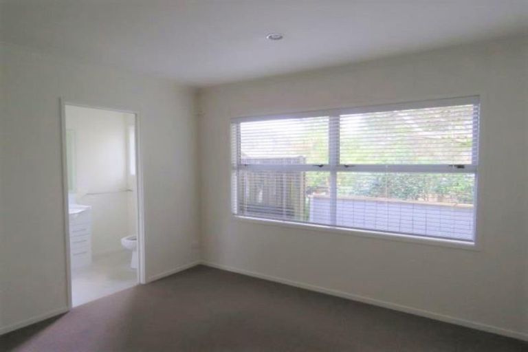 Photo of property in 3 Mill Road, New Plymouth, 4310