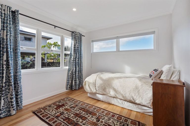 Photo of property in 109 Hutchinsons Road, Bucklands Beach, Auckland, 2014