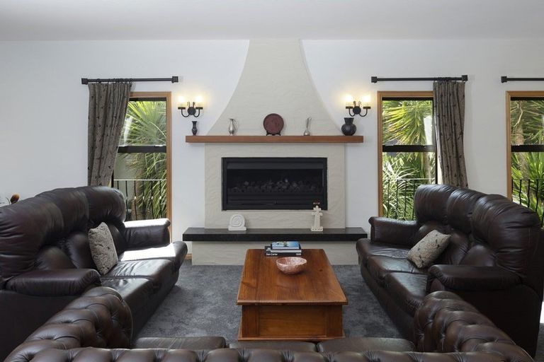 Photo of property in 12 Taunton Green, Papanui, Christchurch, 8052