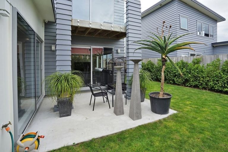 Photo of property in 2/13 Crosher Place, Silverdale, Hamilton, 3216