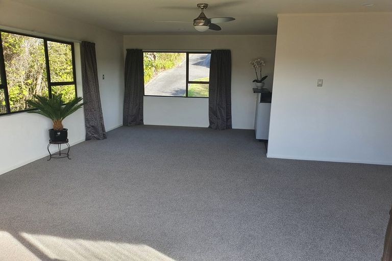 Photo of property in 21 Hillcrest Road, Hatfields Beach, Orewa, 0931