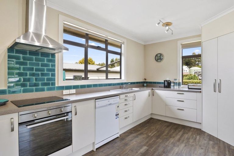 Photo of property in 43 Three Mile Hill Road, Halfway Bush, Dunedin, 9010