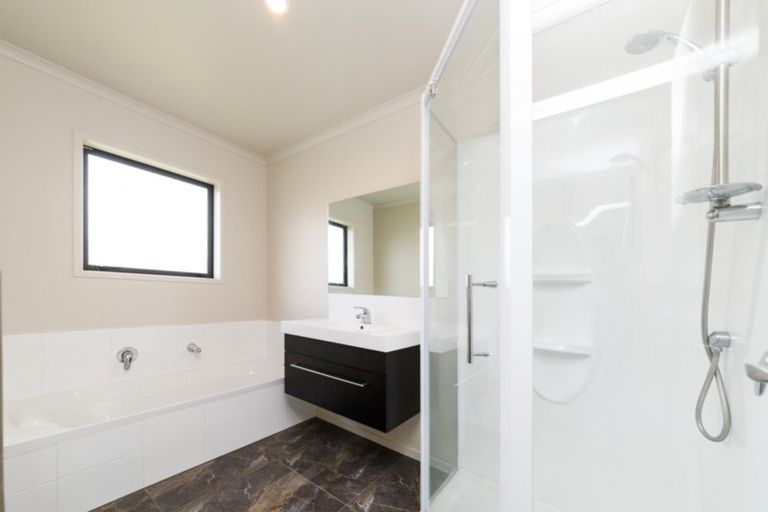 Photo of property in 8b Hanalin Drive, Marton, 4710