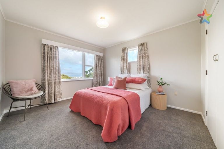 Photo of property in 231 Dowse Drive, Maungaraki, Lower Hutt, 5010