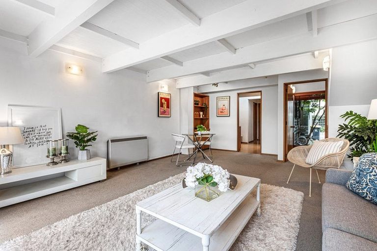 Photo of property in 2/20 Bristol Street, St Albans, Christchurch, 8014