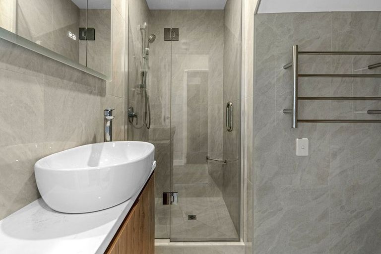 Photo of property in 126 Kervil Avenue, Te Atatu Peninsula, Auckland, 0610