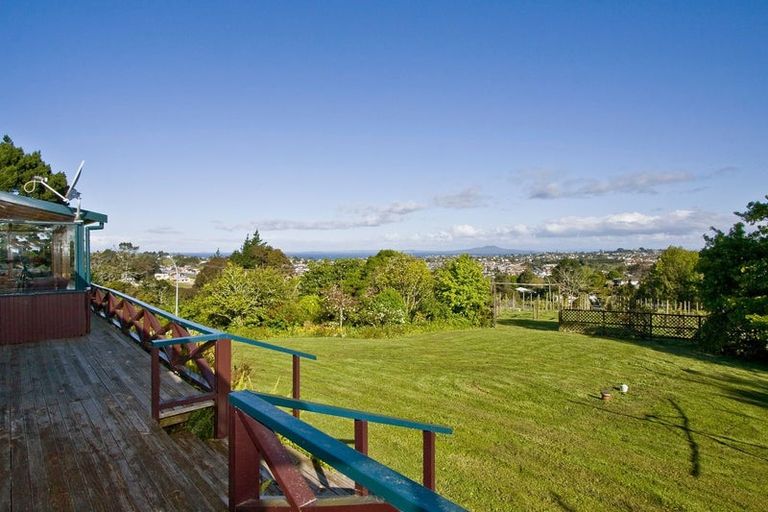 Photo of property in 119 Lonely Track Road, Fairview Heights, Auckland, 0632