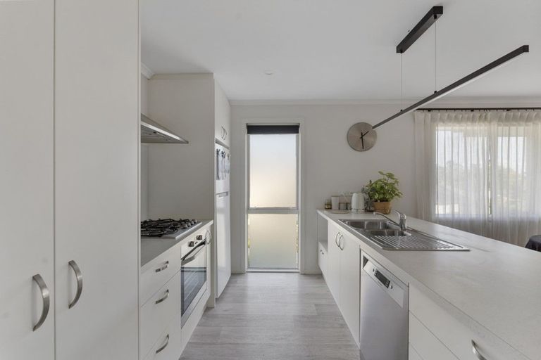 Photo of property in 2 Olivias Place, Stoke, Nelson, 7011