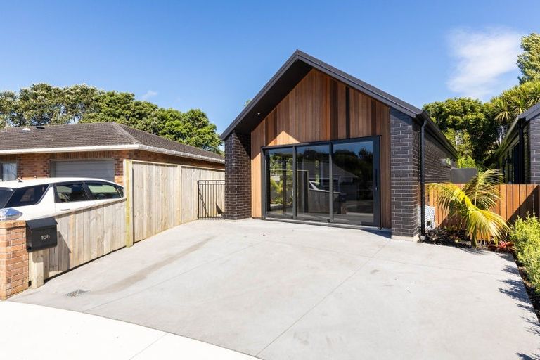 Photo of property in 10 Eton Place, Spotswood, New Plymouth, 4310