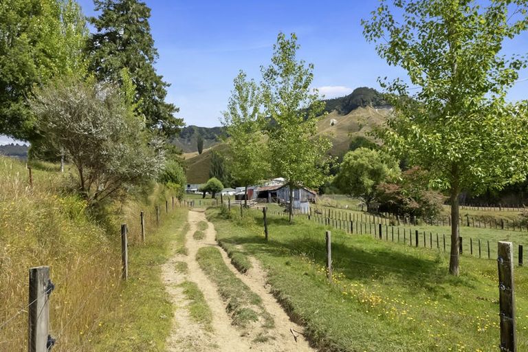 Photo of property in 7110 Ohura Road, Kohuratahi, Stratford, 4396