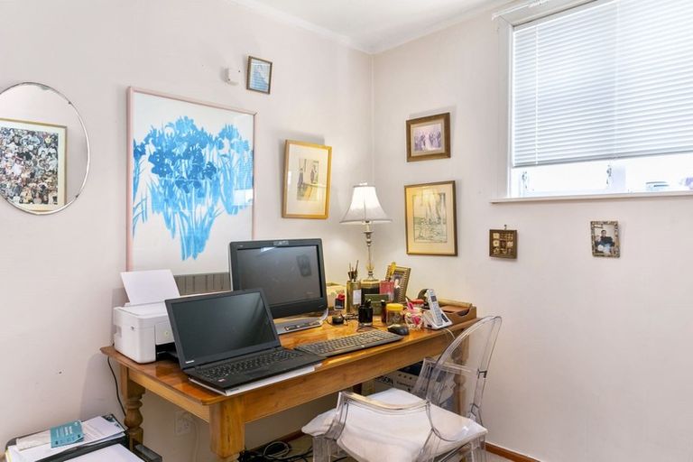 Photo of property in 7 Caroline Street, Mount Victoria, Wellington, 6011