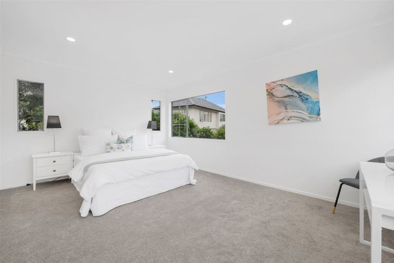 Photo of property in 2/10 Casabella Court, Northpark, Auckland, 2013
