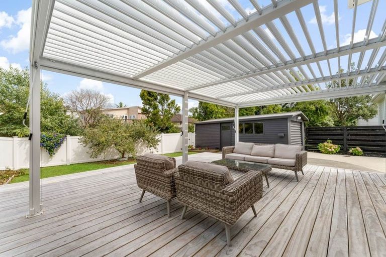 Photo of property in 95 Awaruku Road, Torbay, Auckland, 0630