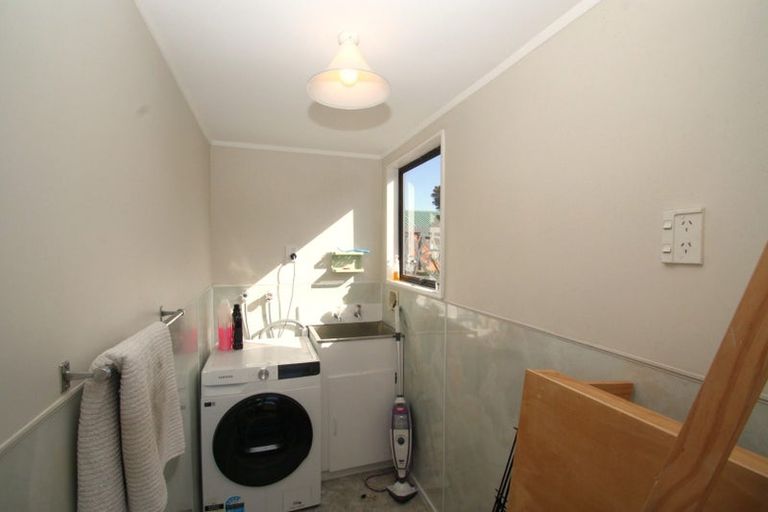 Photo of property in 66 Whiteley Street, Moturoa, New Plymouth, 4310