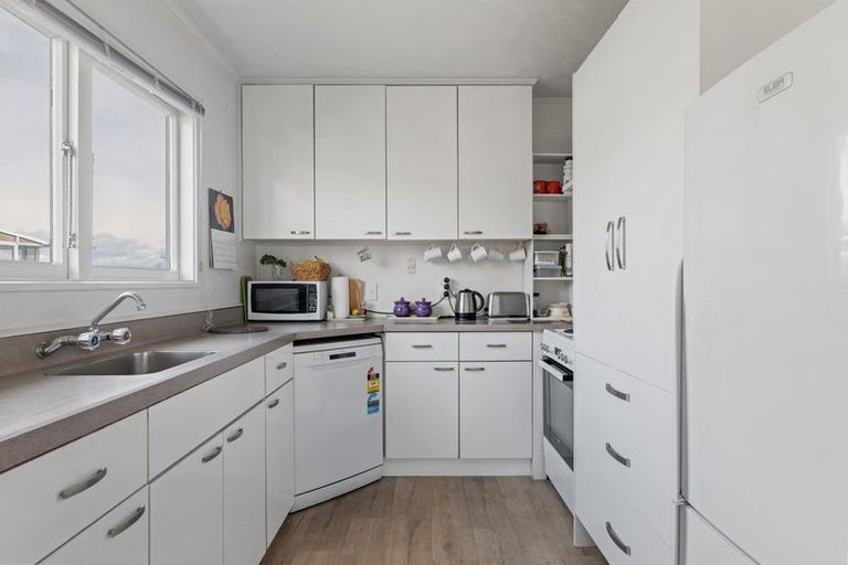 Photo of property in 2 Shelley Crescent, Stoke, Nelson, 7011