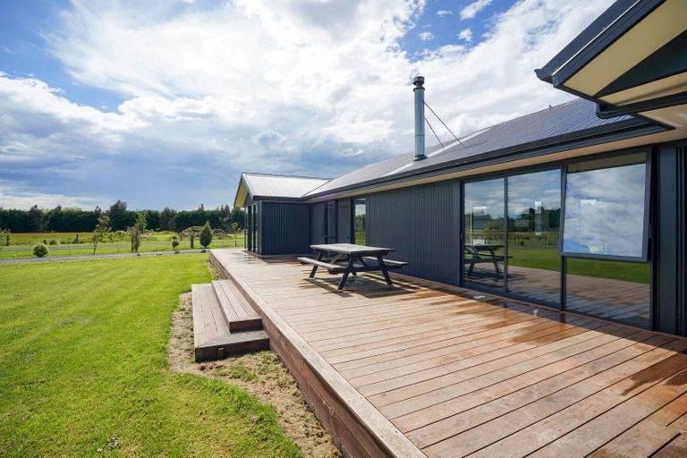 Photo of property in 15 Oreti Road, Otatara, Invercargill, 9879