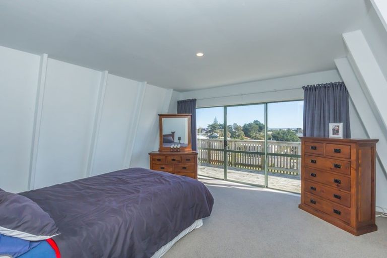 Photo of property in 74 Kahukura Avenue, Waitarere Beach, Levin, 5510