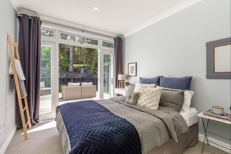 Photo of property in 2 Chenery Road, Red Beach, 0932