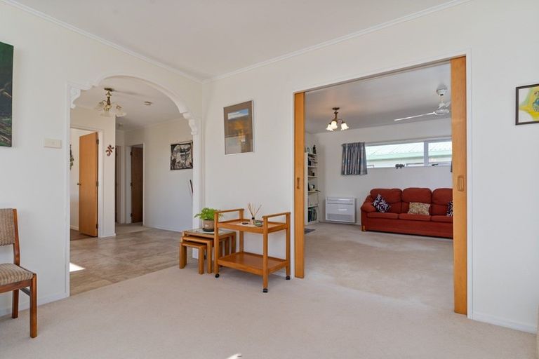 Photo of property in 33 Reading Street, Greytown, 5712