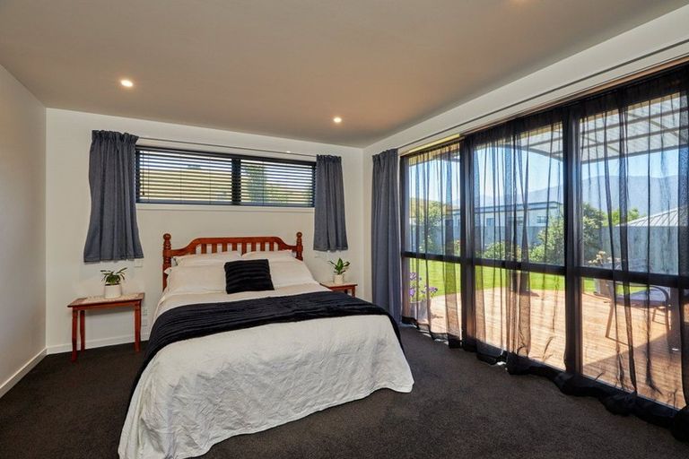 Photo of property in 6 Tauhou Place, Kaikoura, 7300