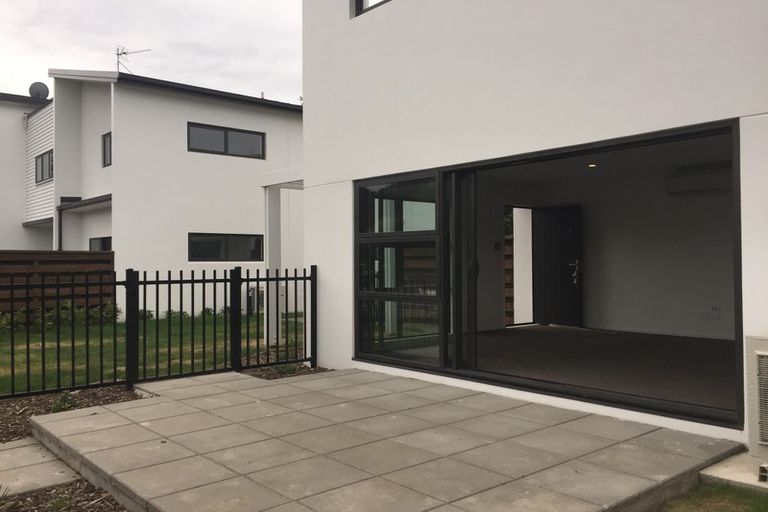 Photo of property in 6/69 Suva Street, Upper Riccarton, Christchurch, 8041