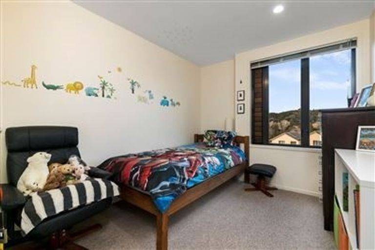 Photo of property in 28/11 The Avenue, Albany, Auckland, 0632