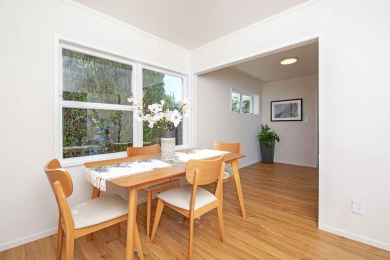 Photo of property in 9 Vanbrugh Place, Bucklands Beach, Auckland, 2014