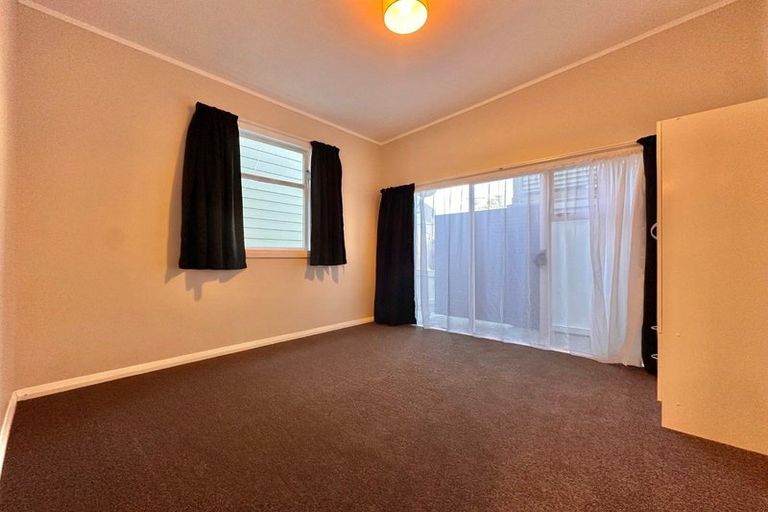 Photo of property in 9b-c Douglas Street, Levin, 5510