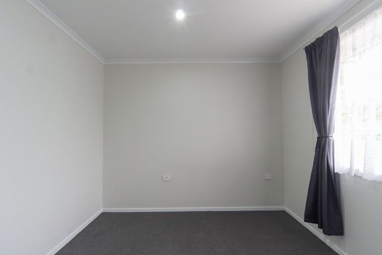 Photo of property in 27 Cotton Street, St Andrews, Hamilton, 3200
