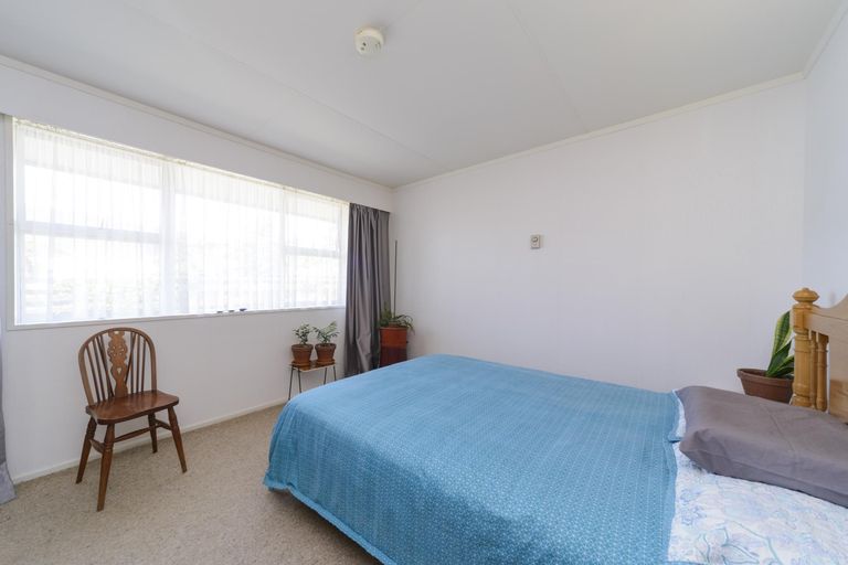 Photo of property in 29a Raglan Avenue, Cloverlea, Palmerston North, 4412