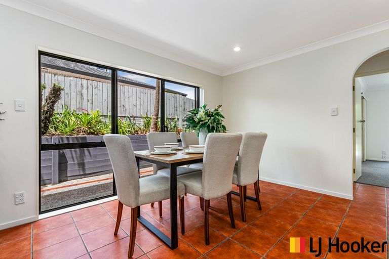 Photo of property in 38 Wairere Road, The Gardens, Auckland, 2105