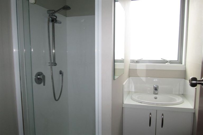 Photo of property in 6/7 Newnham Terrace, Upper Riccarton, Christchurch, 8041