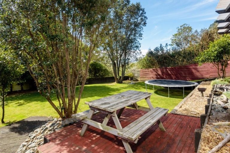 Photo of property in 9 Pamir Place, Welcome Bay, Tauranga, 3112