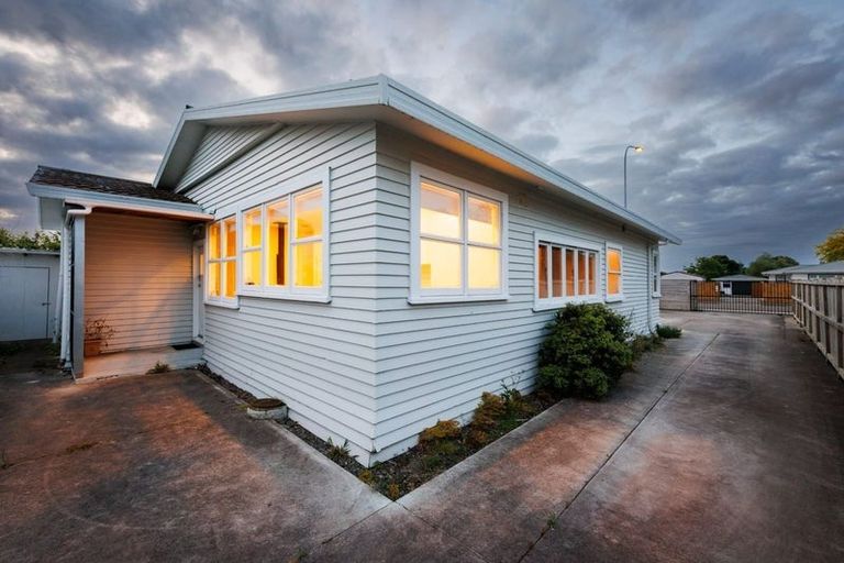 Photo of property in 96 Ferguson Street, West End, Palmerston North, 4412
