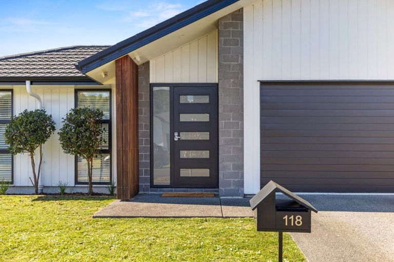 Photo of property in 118 Whakaturou Crescent, Pyes Pa, Tauranga, 3112