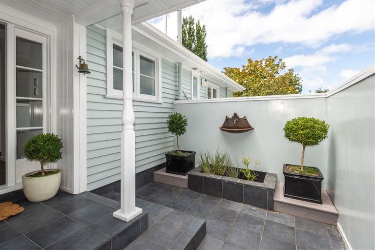 Photo of property in 15 Joyce Crescent, Ilam, Christchurch, 8041