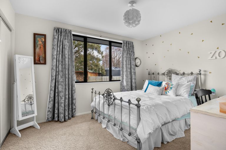 Photo of property in 22 Young Lane, Clyde, Alexandra, 9391