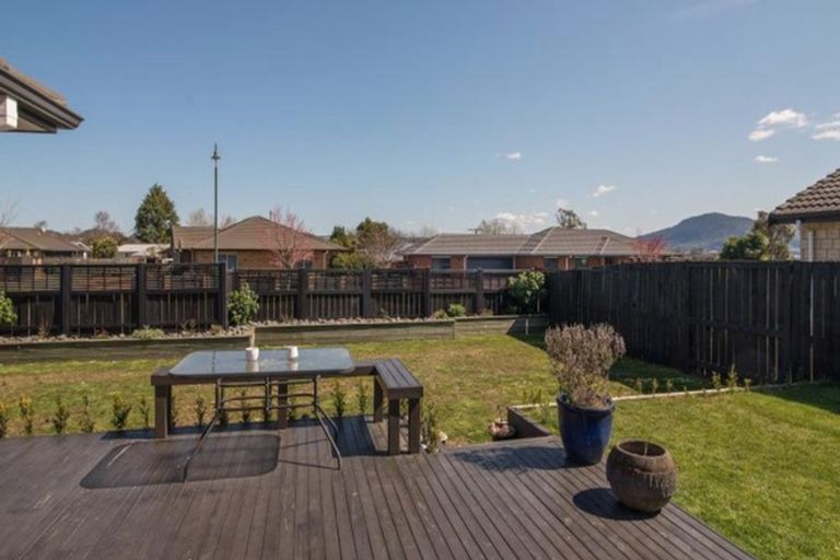 Photo of property in 4 Courtenay Place, Owhata, Rotorua, 3010