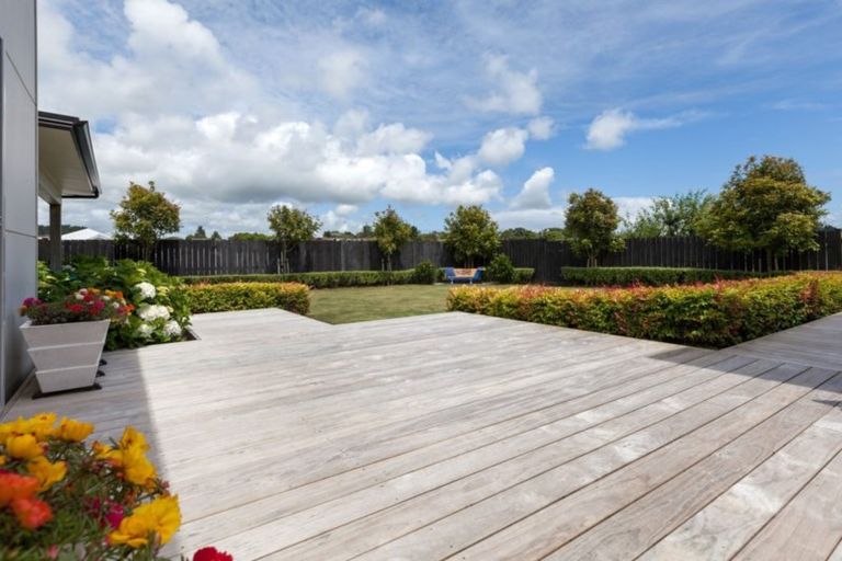 Photo of property in 28 Ainslee Street, Highlands Park, New Plymouth, 4312