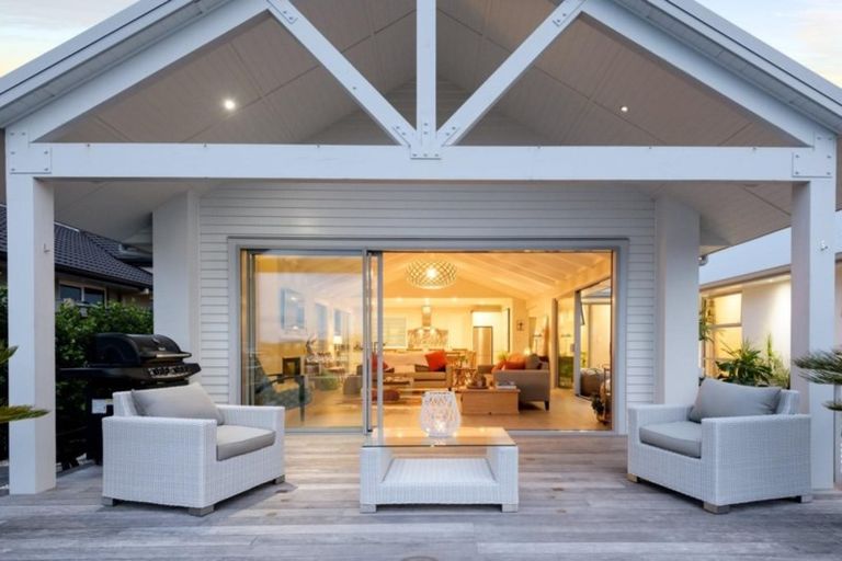 Photo of property in 7 Broadwater Close, Pyes Pa, Tauranga, 3112