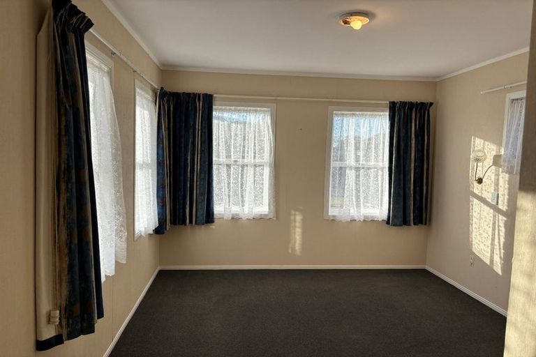 Photo of property in 1/32 Park Estate Road, Rosehill, Papakura, 2113