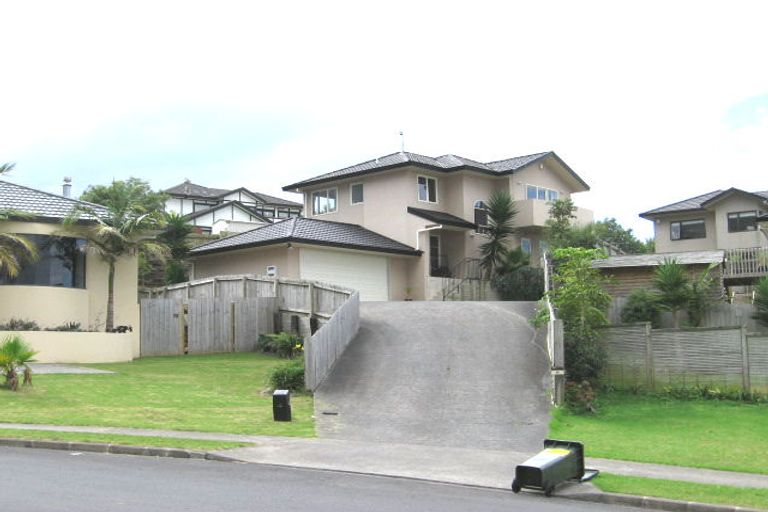 Photo of property in 49 Hogarth Rise, West Harbour, Auckland, 0618