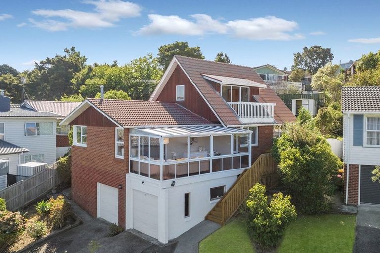 Photo of property in 36 Compton Street, Hillcrest, Auckland, 0627